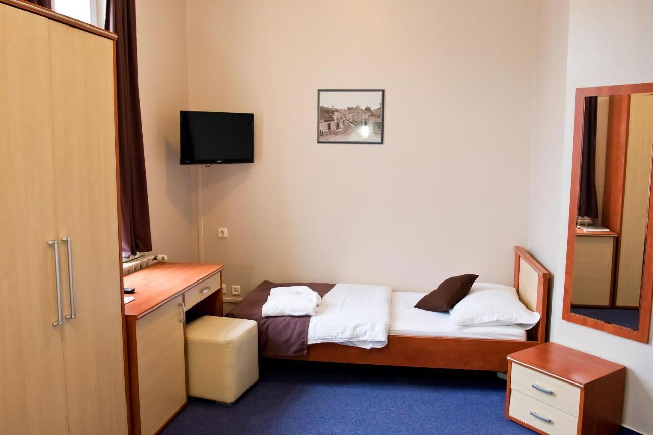Hotel Pakrac المظهر الخارجي الصورة